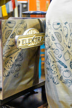 Lade das Bild in den Galerie-Viewer, Hofliebe Liebe Unisex T-Shirt