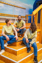 Lade das Bild in den Galerie-Viewer, Hofliebe Liebe Unisex T-Shirt