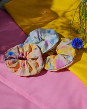 Lade das Bild in den Galerie-Viewer, Regenbogen Scrunchies