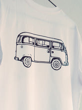 Lade das Bild in den Galerie-Viewer, BULLI SHIRT UNISEX