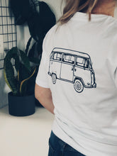 Lade das Bild in den Galerie-Viewer, BULLI SHIRT UNISEX