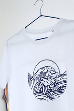 Lade das Bild in den Galerie-Viewer, ROUGH WAVE SOLI-SHIRT