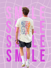 Lade das Bild in den Galerie-Viewer, Smile T-Shirt
